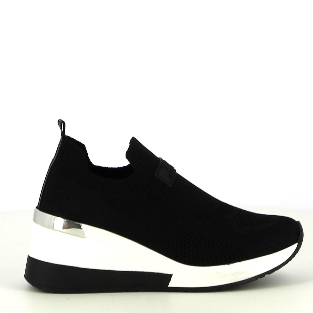 XTI Noir Chaussures Slip On