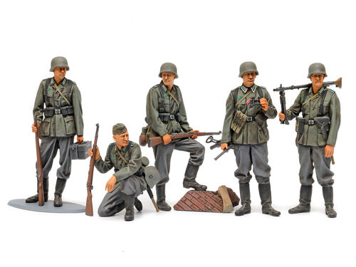 Tamiya 1/35 scale German Infantry Set (Mid-WWII)