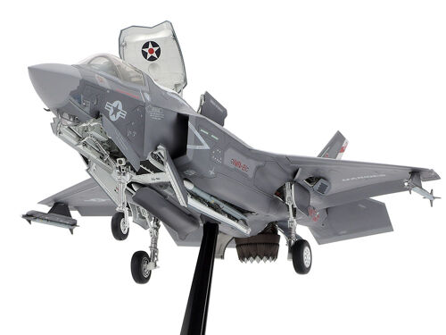 Tamiya 1/48 scale Lockheed Martin F-35B Lightning II