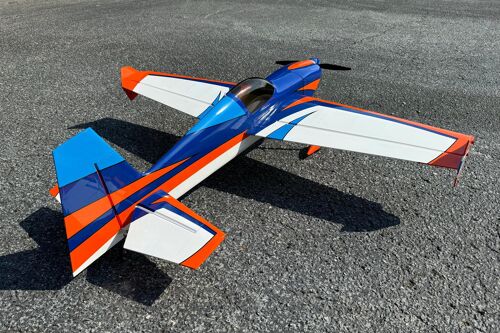 Extreme Flight - Slick 580 60", White/Blue/Orange ARF Kit