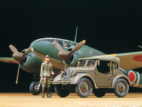 Tamiya Mitsubishi Ki-46 III Type 100 & 4x4 Light Vehicle Kurogane Set