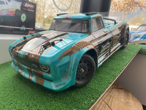 AS NEW - Arrma Infraction RTR 1/8 4WD Mega Resto-Mod Truck