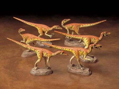 Tamiya 1/35 Scale Velociraptors "Pack of six"