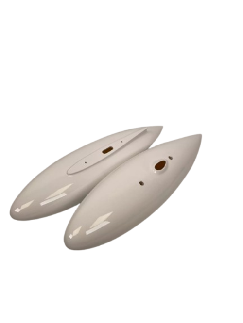 SIAI SF-260 50E, réservoir d'aile blanc