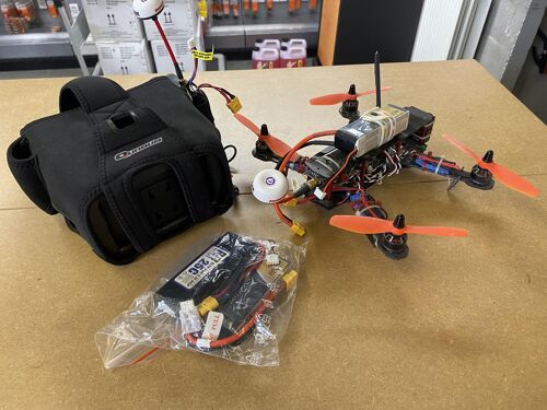 Second Hand - FPV Drone + Googles + Batteries