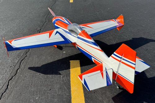 Extreme Flight - Extra 260 49", Oranje/Blauw ARF Kit