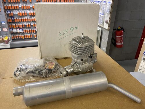 Second Hand - ZDZ 90CC Motor with Muffler and acc.