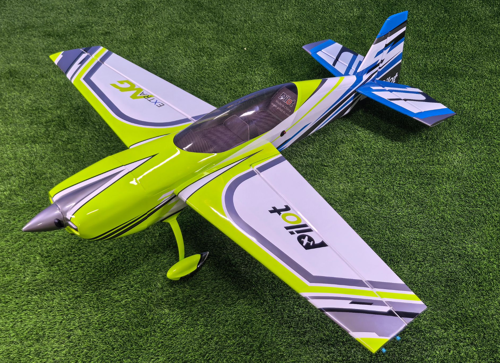 Pilot RC - Extra NG 90", ARF-Bausatz Grün/Weiß/Blau (Schema 09)